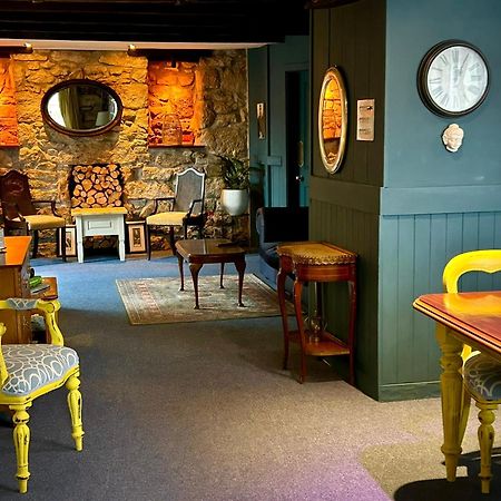 Britannia House Vintage B&B Cornwall เฮลสตัน ภายนอก รูปภาพ
