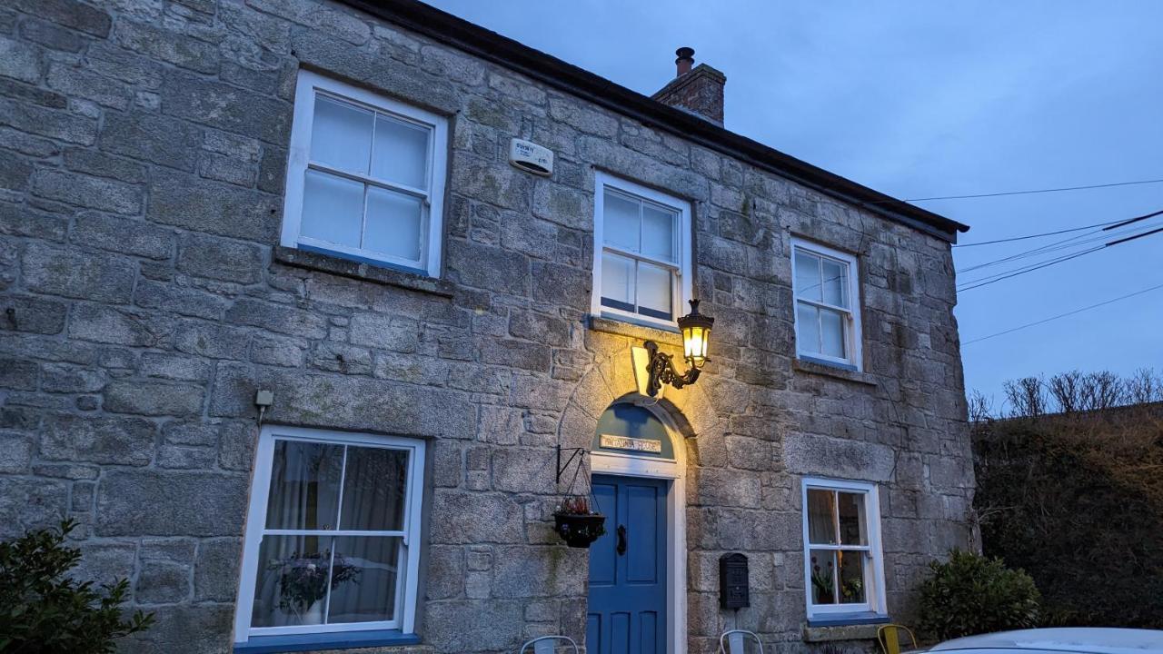 Britannia House Vintage B&B Cornwall เฮลสตัน ภายนอก รูปภาพ
