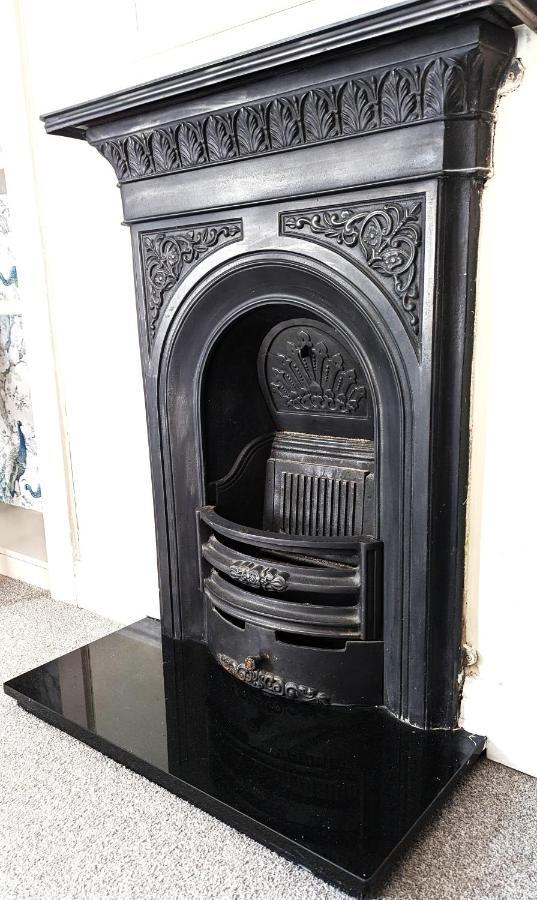 Britannia House Vintage B&B Cornwall เฮลสตัน ภายนอก รูปภาพ
